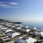 Aparthotel Villaggio Internazionale 3*