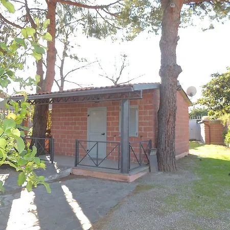 מלון דירות Villaggio Internazionale 3*