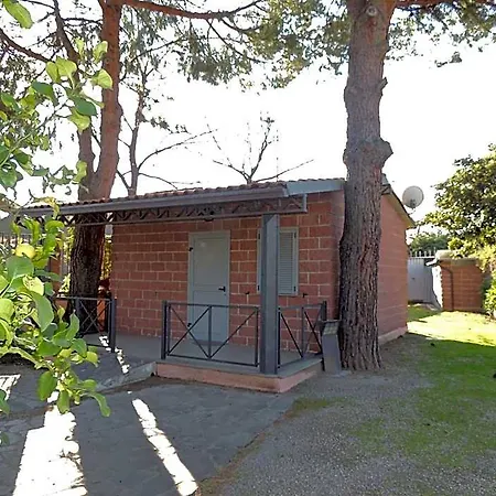 Villaggio Internazionale Ξενοδοχείο με διαμερίσματα 3*