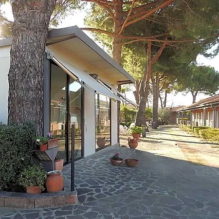 Villaggio Internazionale Αλμπένγκα