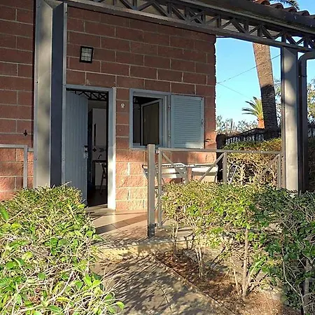 Villaggio Internazionale Ξενοδοχείο με διαμερίσματα Αλμπένγκα