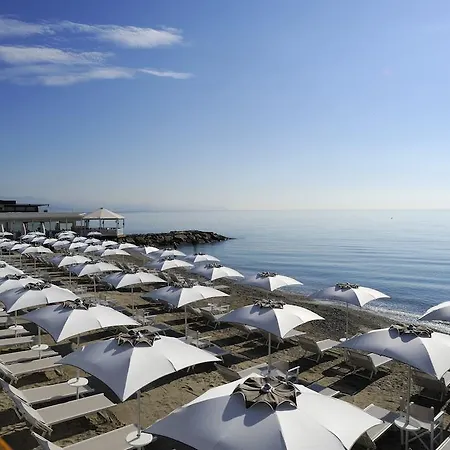 Lägenhetshotell Villaggio Internazionale *