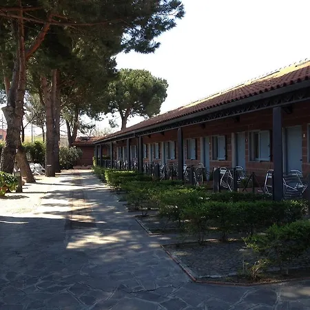 Villaggio Internazionale ألبينغا
